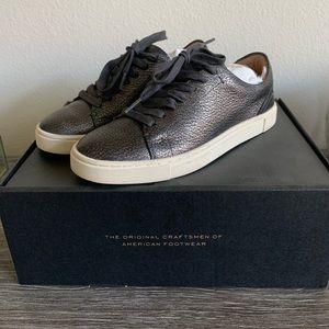 Adorable Frye sneakers